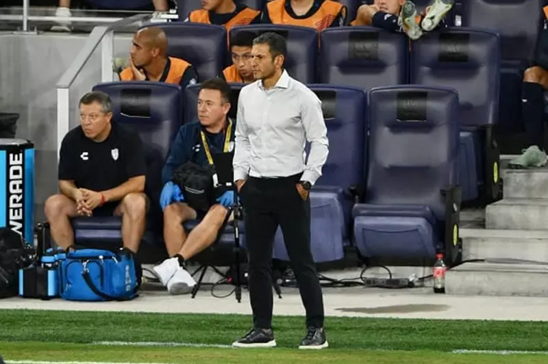مدرب باتشوكا: الهلال يملك هجوما خطيرا